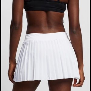 ASICS white pleated tennis skirt size med